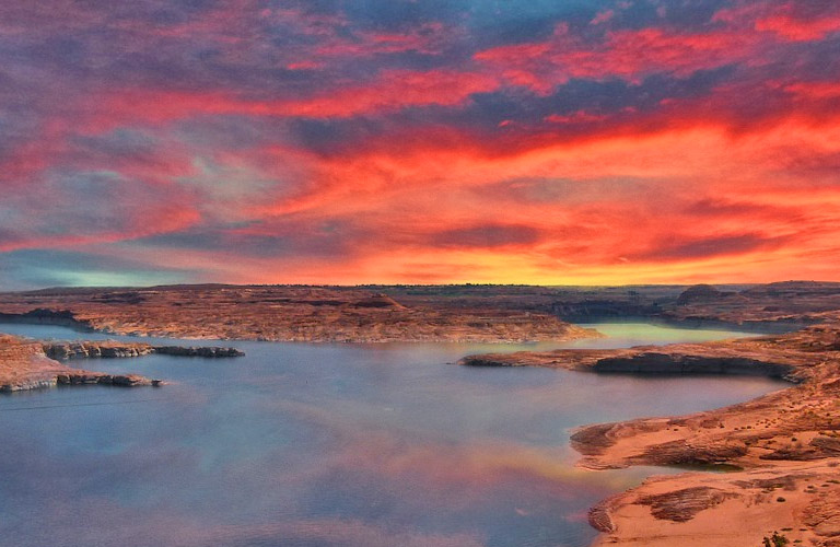 Spectacular Lake Powell image